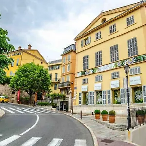 https://joli-studio-au-coeur-de-grasse-parking-inclus.fr-provencehotel.com